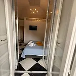 Dimora Dell'opera 4* Nápoles