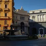 Dimora Dell'opera 4* Nápoles