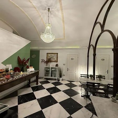 Dell'opera Bed & Breakfast 4*