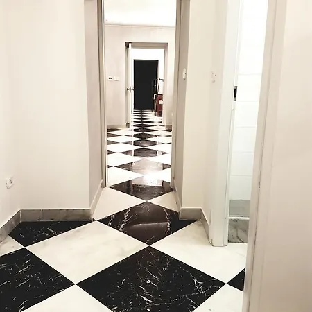 فندق مبيت وإفطار Dimora Dell'opera 4*