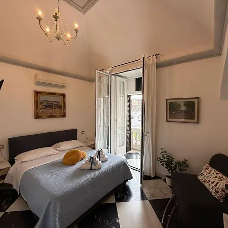 Dimora Dell'opera B&B 나폴리