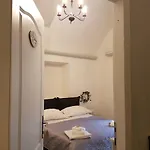 Dimora Dell'opera 4* نابولي