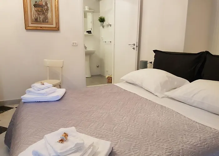 Bed and breakfast Dimora Dell'opera 4*